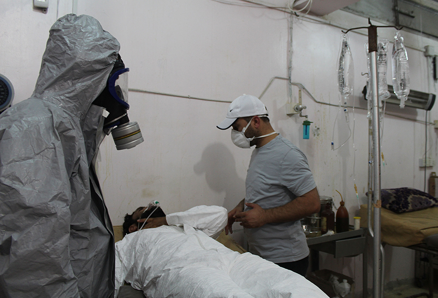 Wounded people receive treatment after a mustard gas attack in the Marea district of Aleppo, Syria, on Sept. 1, 2015. An investigation by experts with the Organisation for the Prohibition of Chemical Weapons recently pinned responsibility on the Islamic State group. (Photo by Mamun Ebu Omer/Anadolu Agency/Getty Images)