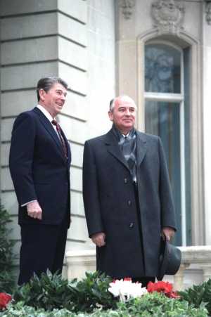 At their 1985 Geneva Summit, president’s Ronald Reagan and Mikhail Gorbachev declared: "A nuclear war cannot be won and must never be fought." (Photo: White House Photo Office)
