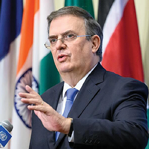 Minister Marcelo Ebrard