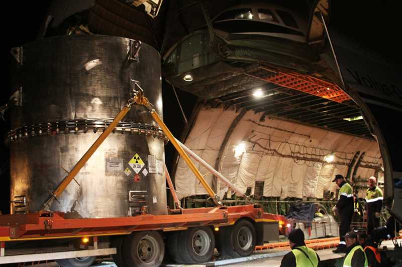 Hungary in November 2013 shipped out the last of its highly enriched uranium (HEU) under an effort backed by United States, Russia, and the International Atomic Energy Agency. Hungary became the 12th country to completely eliminate HEU holdings since President Obama’s 2009 announcement of an international effort to secure vulnerable nuclear material around the world. (Photo credit: National Nuclear Security Administration)