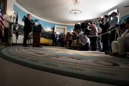 President Donald Trump speaks October 13 at the White House about his decision to deny quarterly certification of the Iran nuclear deal. (Photo credit: BRENDAN SMIALOWSKI/AFP/Getty Images)