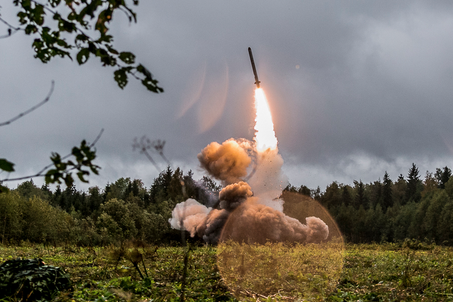 Russia's 9M729 missile reportedly has been tested using a mobile launcher system similar to that used by the 9K720 Iskander-M pictured here on September 18, 2017. Photo credit: Ministry of Defence of the Russian Federation