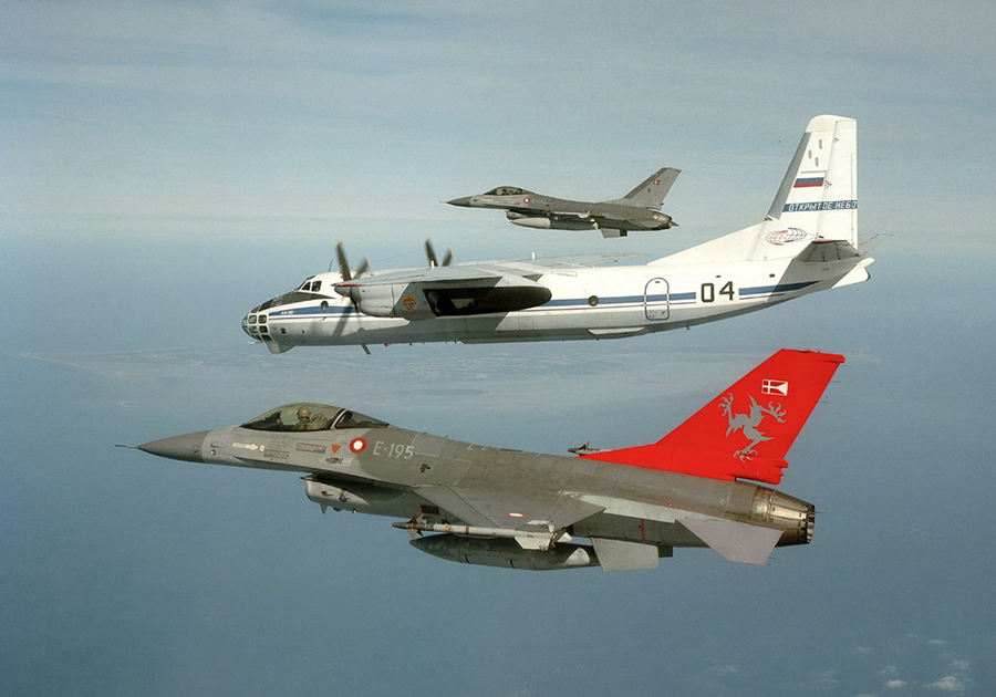 Danish jets accompany a Russian An-30 aircraft during an Open Skies Treaty observation flight over the territory of Denmark on  June 12, 2008. (Photo: OSCE)