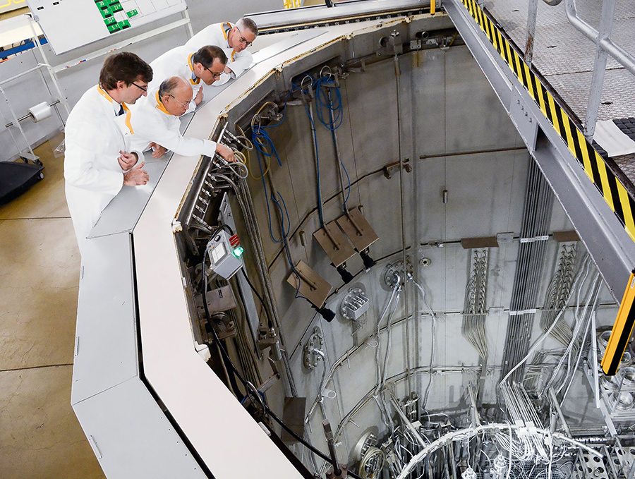 IAEA Director-General Yukiya Amano (second from left) visits the Belgian Nuclear Research Facility SCK-CEN in 2018.  The site was one of those accessible to a Belgian official who was reportedly surveilled by terrorists in 2015. (Photo: SCK-CEN/IAEA)