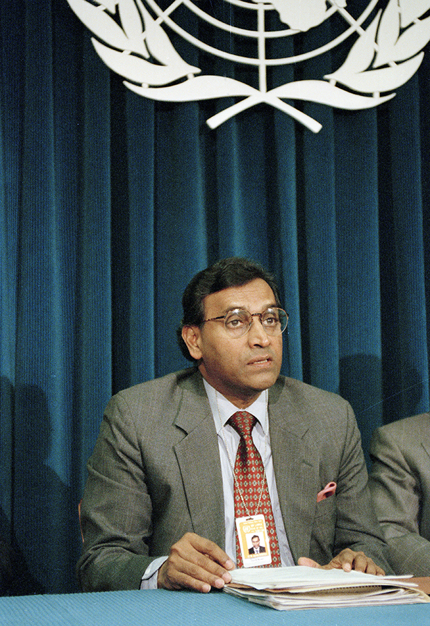 Ambassador Jayantha Dhanapala, president of the 1995 NPT Review and Extension Conference, speaks to the media on April 26, 1995. May 11, 2020, will be the 25th anniversary of the conference agreement to extend the NPT indefinitely. (Photo: Evan Schneider/United Nations)