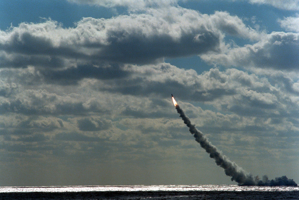 A Trident II D-5 intercontinental ballistic missile lifts off from the water after being launched from the submerged nuclear-powered strategic missile submarine USS Tennessee (SSBN-734). (Photo: The U.S. National Archives)