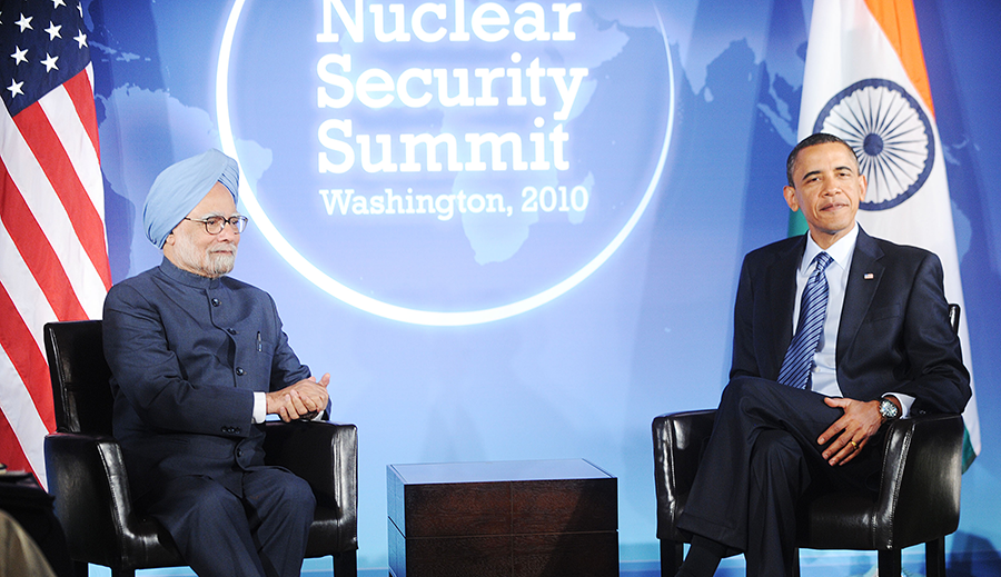 Indian Prime Minister Manmohan Singh (left) meets with U.S. President Barack Obama on April 11, 2010, before the first Nuclear Security Summit in Washington. The reviewed book's author served as India's "sherpa" for the summit.  (Photo: Olivier Douliery/pool/Getty Images)