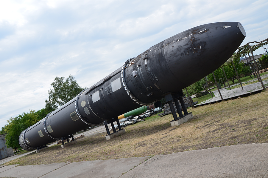 A retired Soviet SS-18 ICBM is displayed at the Strategic Missile Forces Museum in Ukraine. Multiple-warhead missiles such as these were to be eliminated by START II, but the treaty never entered into force, and Russia plans to deploy a new 10-warhead ICBM. (Photo: Luka Novak/Flickr)