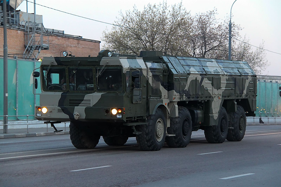 The United States and its European allies are keen to limit Russian nonstrategic nuclear weapons associated with intermediate- and shorter-range delivery systems such as this Iskander-M mobile ballistic missile system. (Photo by Vitaliy Ragulin/Picasa Web Albums via Wikimedia)
