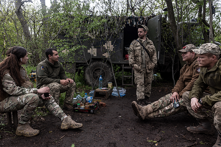 Ukrainians have remained remarkably resourceful as they fight to repel Russian invaders. These Ukrainian soldiers were on the frontline near Bakhmut in April. (Photo by Diego Herrera Carcedo/Anadolu Agency via Getty Images)