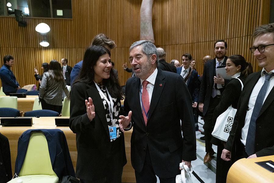 Despite nuclear saber-rattling in recent years by Russia, North Korea, and others, the entry-into-force of the Treaty on the Prohibition of Nuclear Weapons (TPNW) shows that a majority of the world’s states view the threat or use of nuclear weapons as illegal. As TPNW states-parties held their second meeting in November in New York, Juan Ramon de la Fuente of Mexico (C, R), the meeting president, spoke with delegates. (Photo by ICAN/Darren Ornitz)