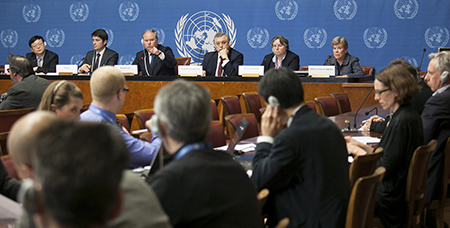 The P5 states—UN Security Council permanent members as well as possessors of nuclear weapons—at a 2013 news conference. They have met since 2008 to discuss strategic stability issues but never succeeded, in that forum, in limiting their nuclear arsenals. (Credit: U.S. Mission Geneva/Eric Bridiers. Accessed via Flickr. Attribution-NoDerivs 2.0 Generic)