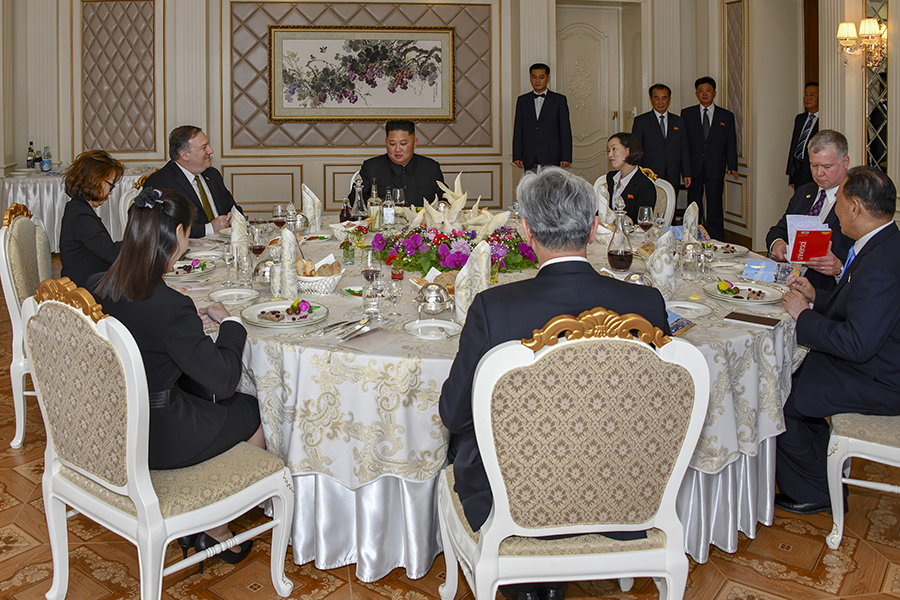 North Korea leader Kim Jong Un hosts a working lunch with U.S. Secretary of State Mike Pompeo in Pyongyang on October 7. (Photo: U.S. Department of State)