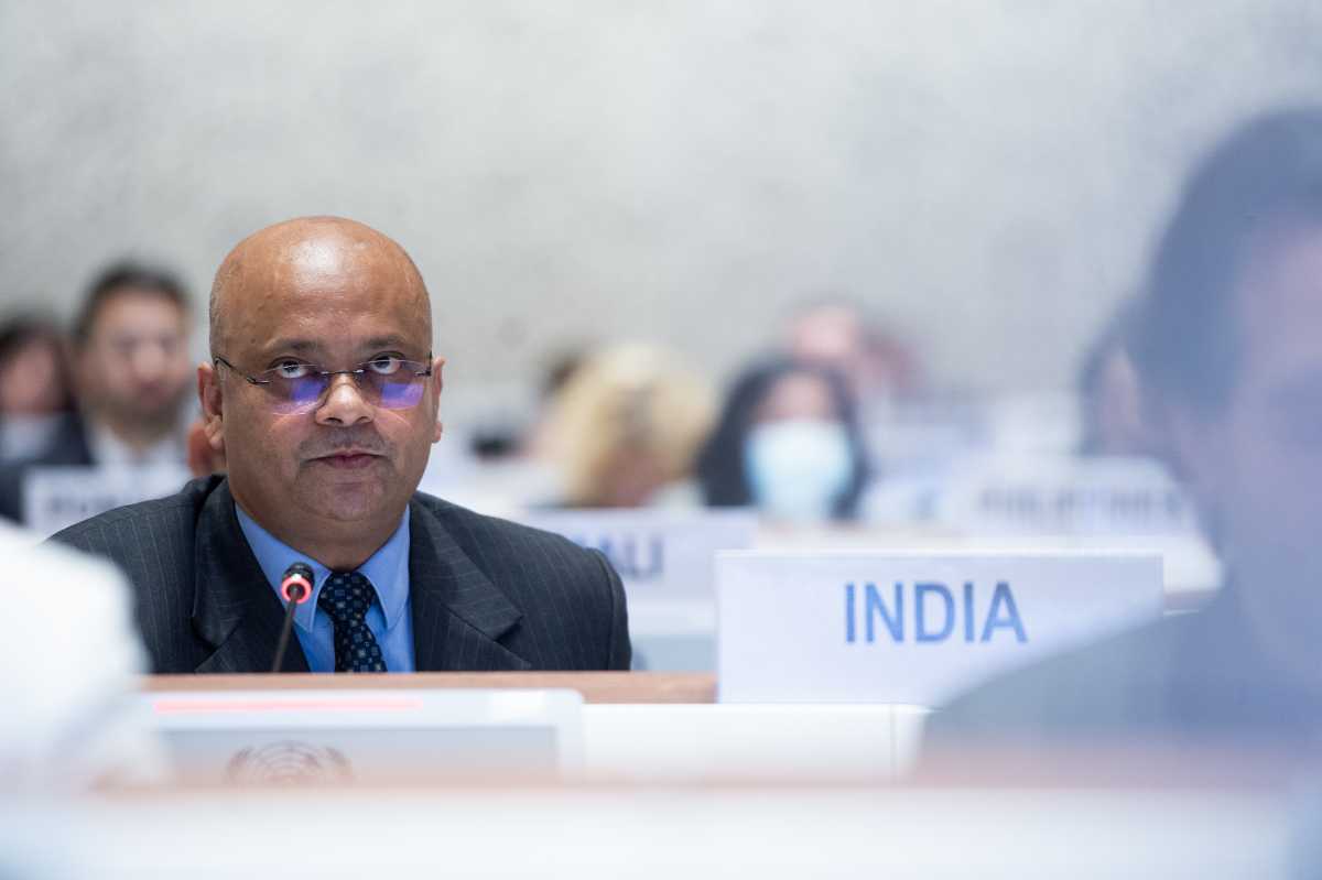 Ambassador Anupam Ray, Permanent Representative of India to the Conference on Disarmament, addresses the Ninth Review Conference of the States Parties to the Biological Weapons Convention. (UN photo by Violaine Martin)